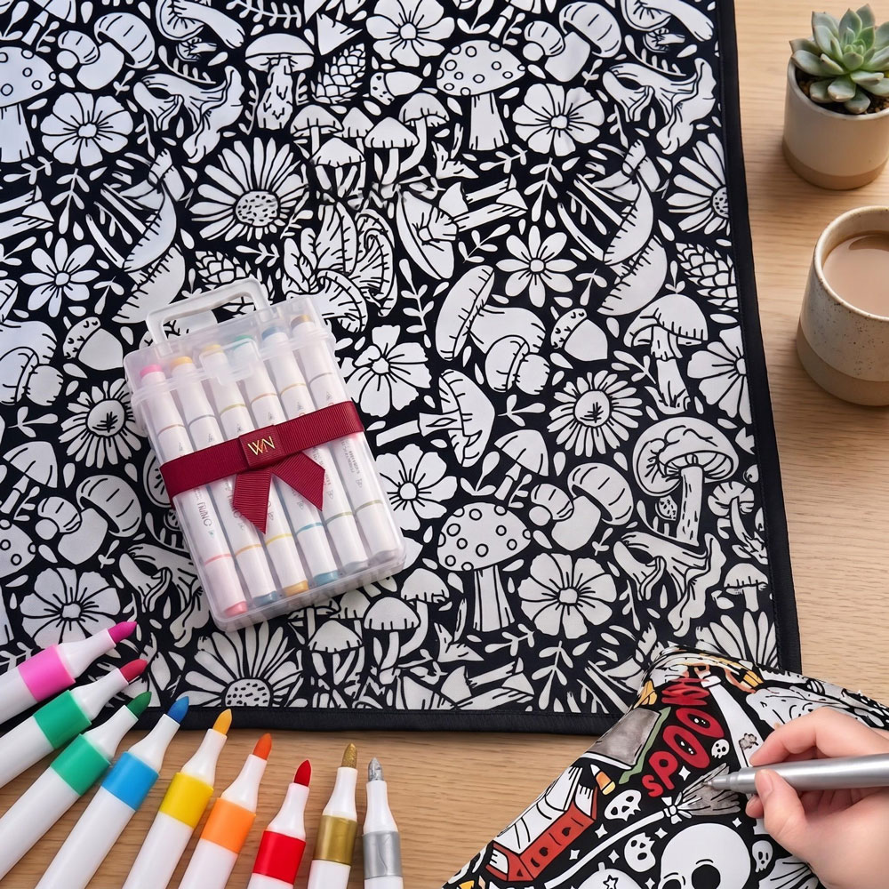 Ausmaldecke aus Stoff: Kreativ werden auf der Couch
