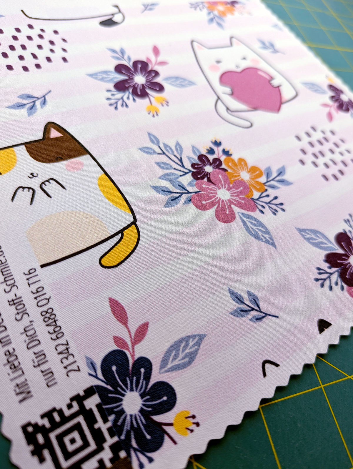 Zum Verlieben: Das neue Cute Cat Stoffdesign bei der Stoff-Schmie.de