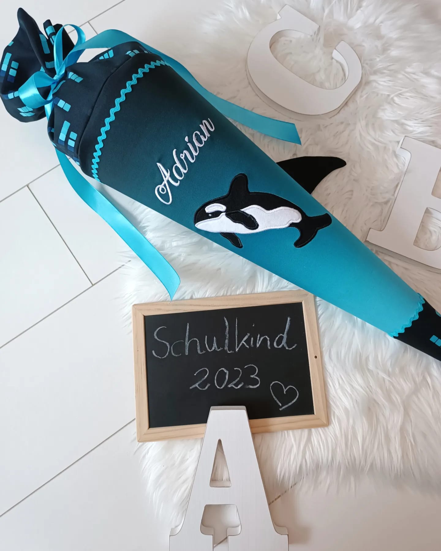 TiefeetauchBär Schultüte mit Rücken- und Schwanzflosse 